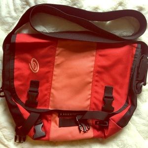 Timbuk2 small messenger bag, pink/red
